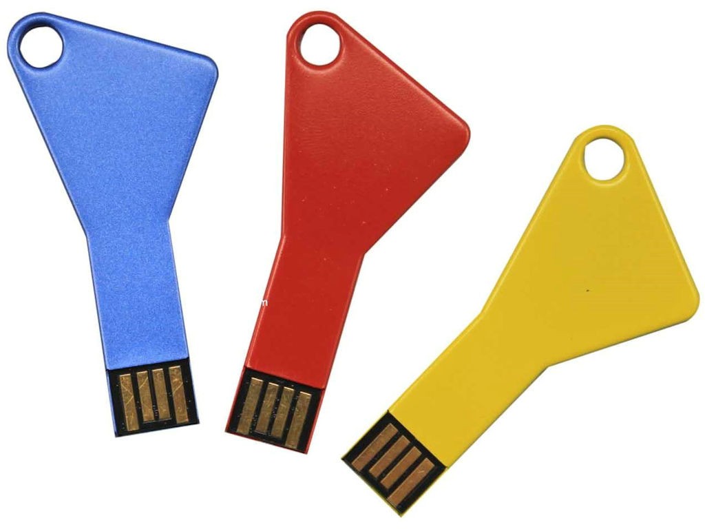 WGS-LLAVE02 — Unidade flash USB de alumínio em forma de chave. Modelo extremamente plano e elegante. NÃO rec